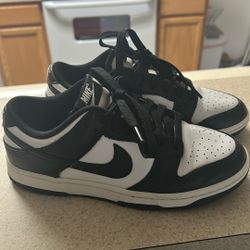 Nike Panda Dunks