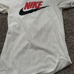 White nike shirt 