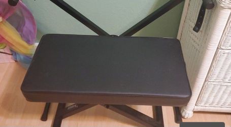 KEYBOARD OR PIANO SEAT