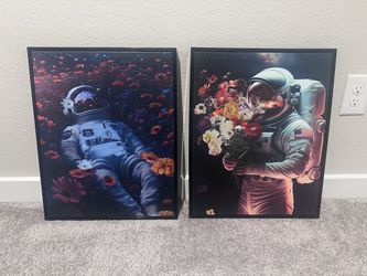 ASTRONAUT – FLORAL SPACEMAN WALL ART