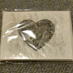 BRAND NEW IN PACKAGE MICHAEL'S GRAPHIC FRONT BLACK/GRAY FLOWER/LEAF HEART CREAM/OFF WHITE 6 PIECE BLANK INSIDE NOTE CARD SET 