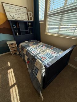 Pottery barn bedroom set