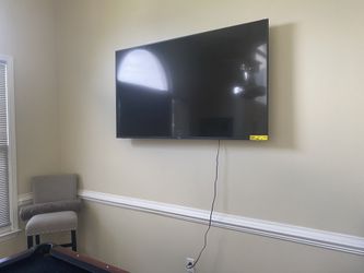65 Inch Flat Screen With Mounting Bracket