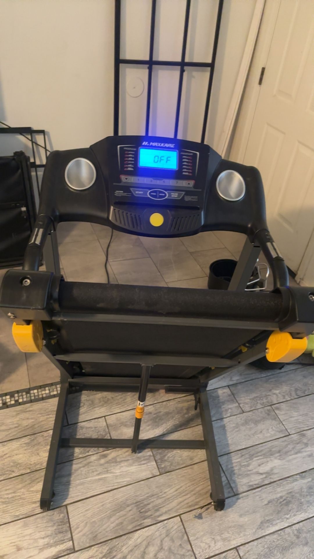 Maxkare Treadmill