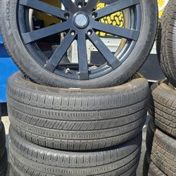 22 INCH 5x150 Tundra AND 4 USED TIRES 275/45/22 CONTINENTAL CROSS CONTACT RX ALL 4 INSTALLED  $500 OUT THE DOOR 