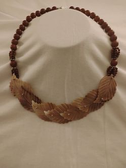 Leaf necklace