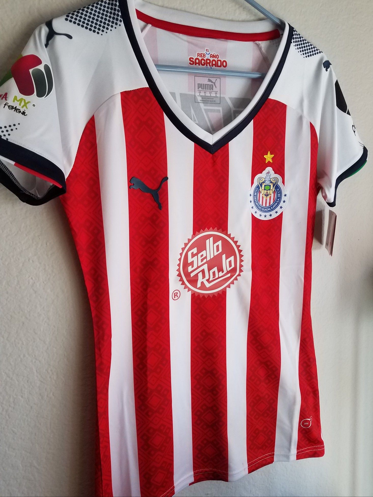 Puma womans 17/18 chivas home Jersey original size médium