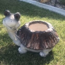 New Flower Pots Made Out Resin Perfect Gift For Any Occasion 