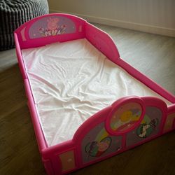 Peppa Pig Toddler Bed Mattress Included!