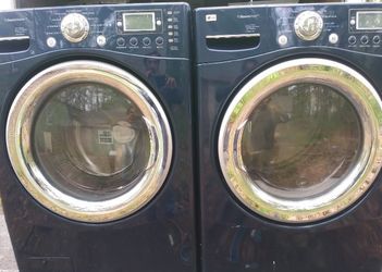 LG Washer And Dryer Set