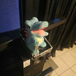 Totodile Plush Trainers Choice 3