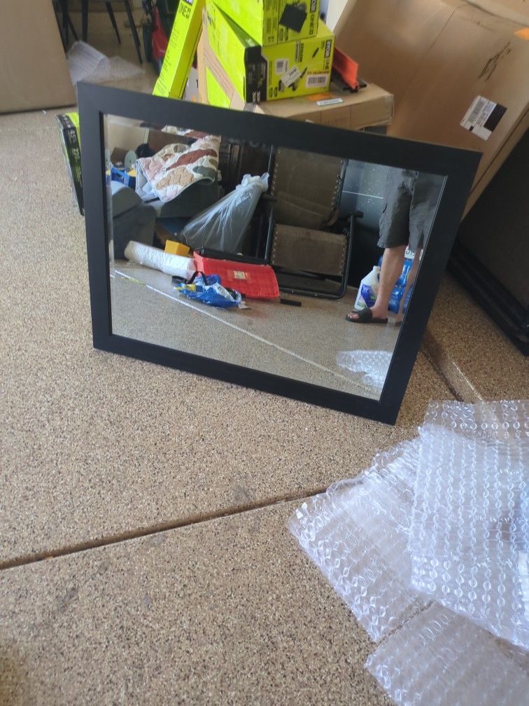 New Beveled Mirror 3ft X 4ft Home decor