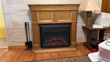 Electric Fireplace with Oak Wood Mantel