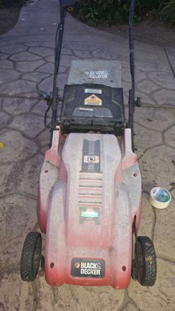 Black & Decker Electric Lawn Mower