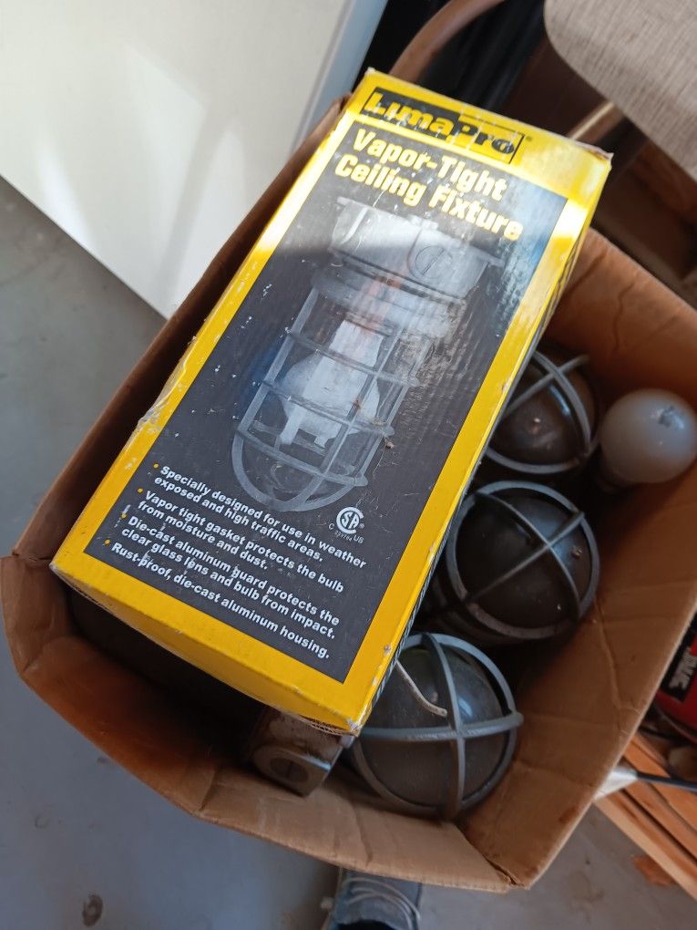 Lights Hanging Utility Lights