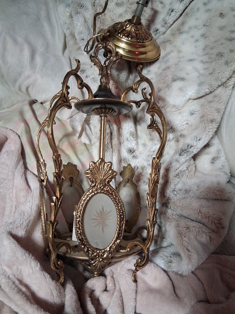 Beautiful Vintage Hanging Lamps