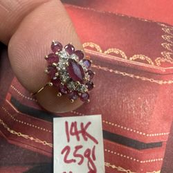 14K Solid Gold Wedding Ring NATURAL DIAMONDS 💎 AND RUBIES STONES 2.5Gr Size 8