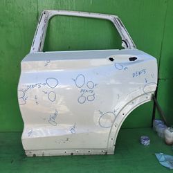 QX50 2019 2020 2021 2022 DRIVER REAR DOOR OEM