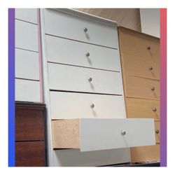 5 drawers dresser / Five drawers dresser