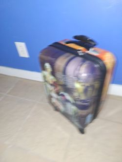 Star wars carry on suitcase  19x12