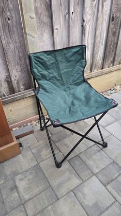 Small Green Folding Camping Chair with Carry Bag - San Jose 95121

Pick up in San Jose 95121 area


Portable folding chair with a green polyester seat