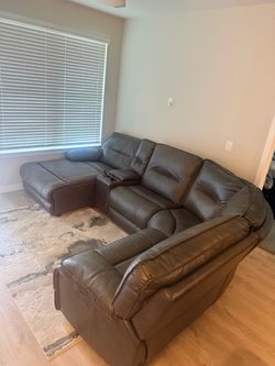 Polyester leather sectional great condition