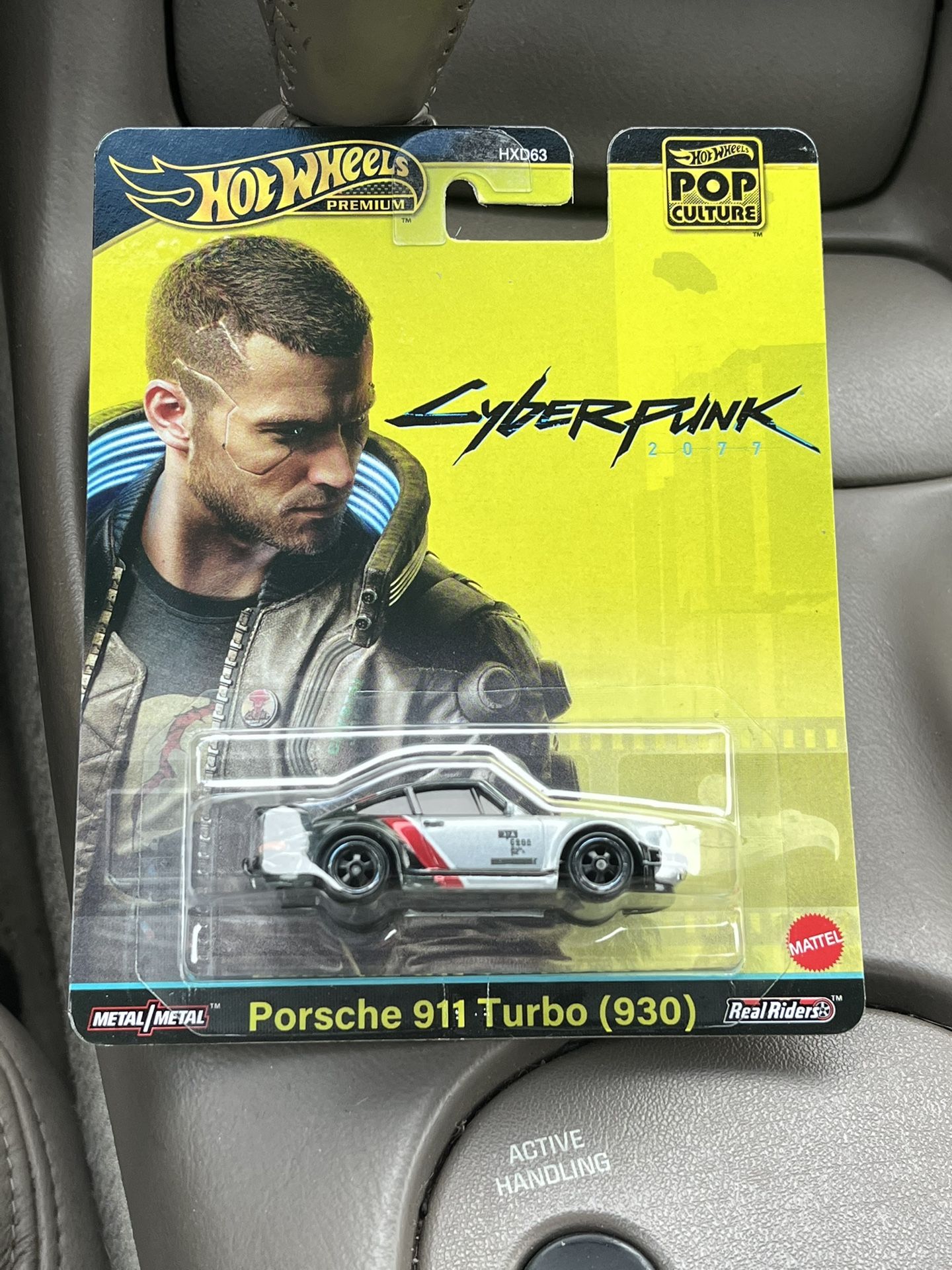 Hot Wheels Pop Culture Cyberpunk 2077 Porsche 911 Turbo 