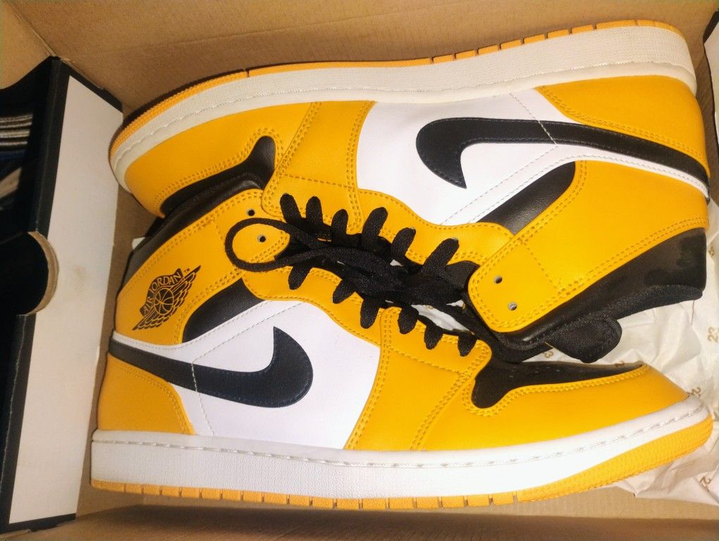 Jordan 1s Size 11.5