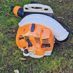 STIHL BR 450 219 mph 642 CFM Gas Backpack Leaf Blower

Lightly Used Shed No Trades No Offers Prices Firmw