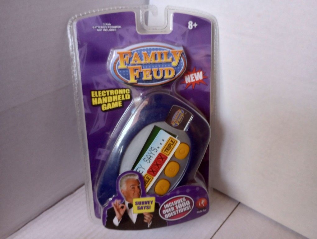 Family Feud Electronic Handheld Game MIP
