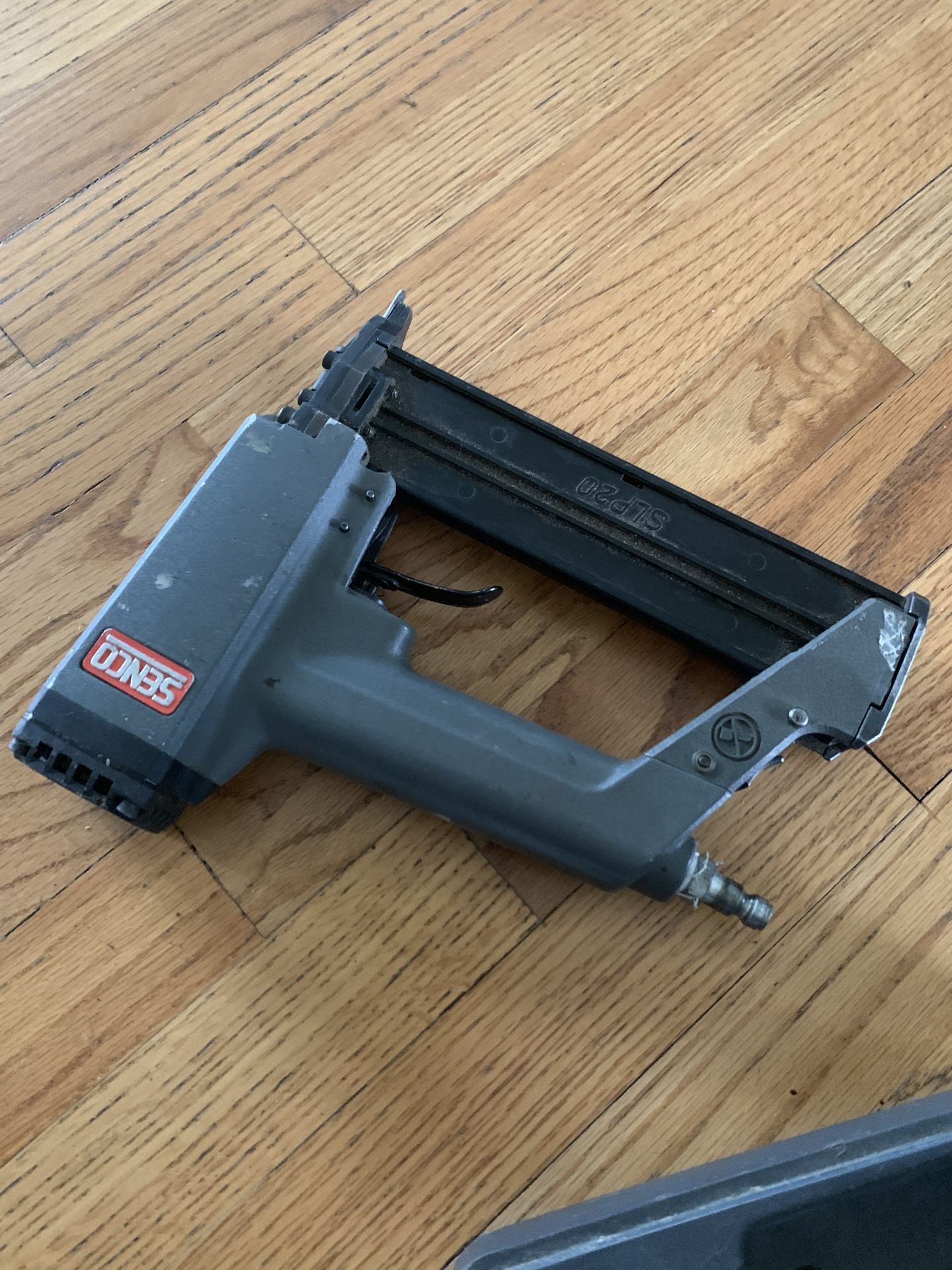 Senco Slp20 Brad Nailer