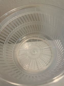 New salad spinner (remove water off vege)