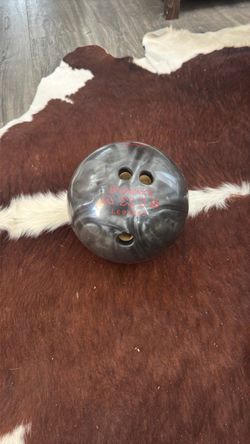 10 pound Brunswick axis bowling ball