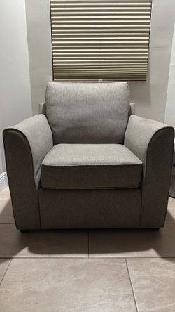 Brown chaise (used only for Decor )