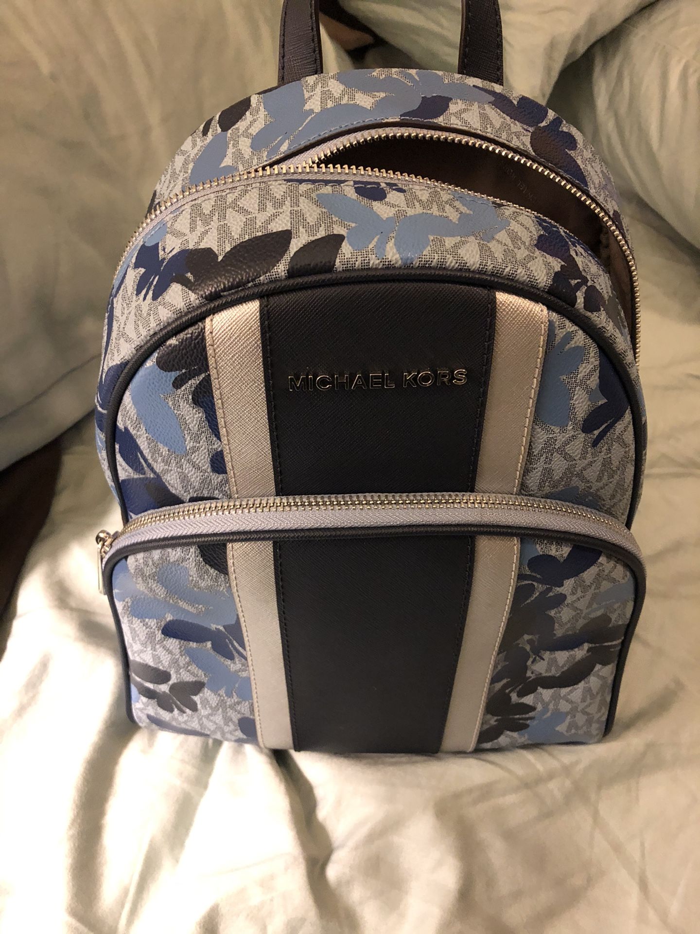 Michael kors bookbag purse