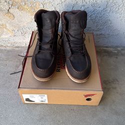 Red Wing Men’s Boots Size 9.5 Soft Toe 