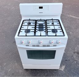 Samsung 30-in 5 burners 5.8-cu ft Convection Oven Freestanding White )