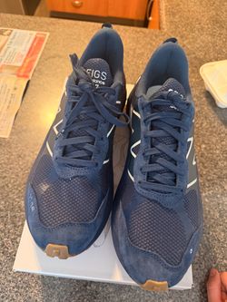 New Balance x FIGS 327 Navy Blue Sneakers Men’s size 11