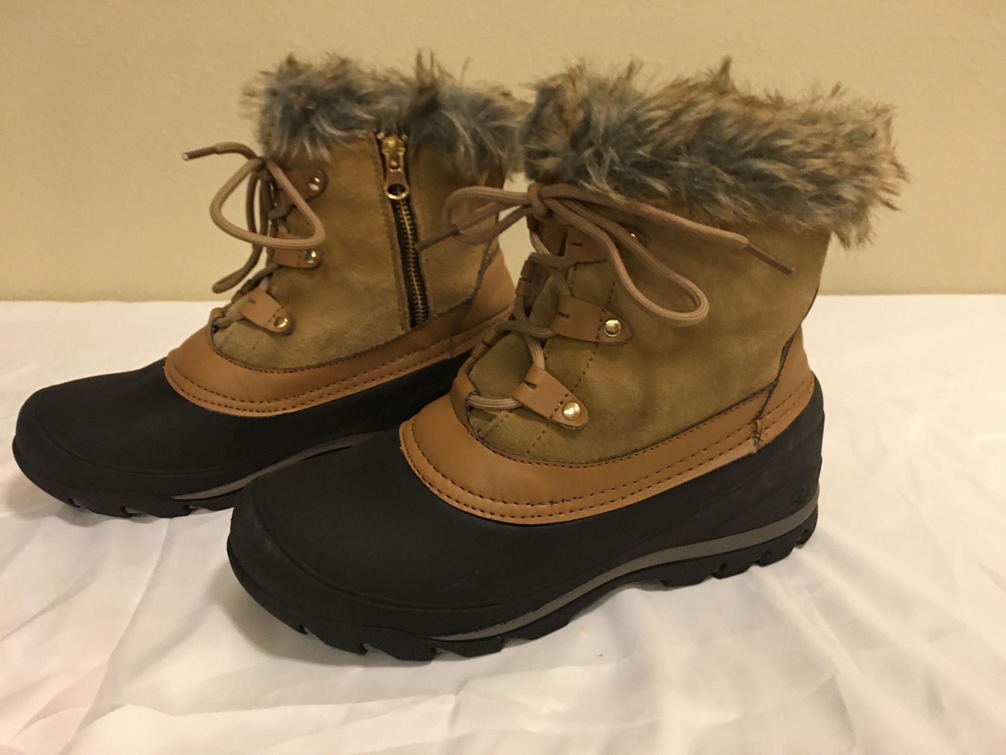 North side Fairfield Woman’s Waterproof Insulated Winter Snow Boots for