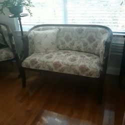 Antique Swan Sofa And Two Chairs. 