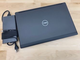Dell i7 15.6” Full HD laptop workstation / Windows 11 Pro / Camera / SSD 512GB / RAM 32GB / Antivirus / Charger / Fingerprint / Backlit