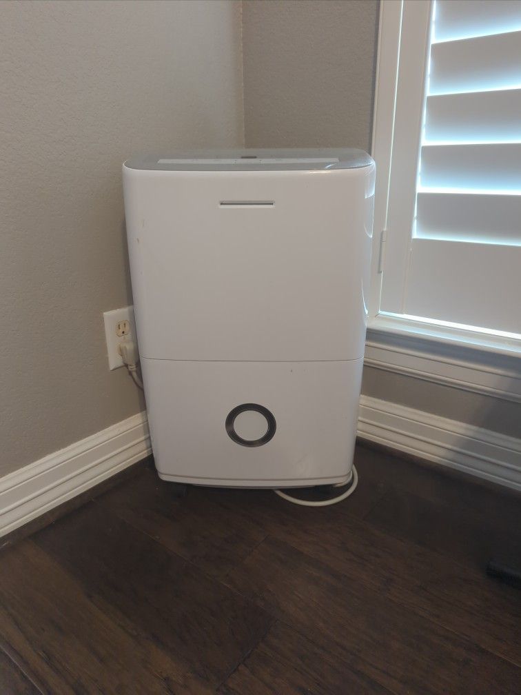 Frigidaire dehumidifier 