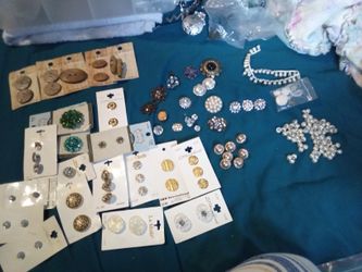 159 Vintage Buttons All Kinds