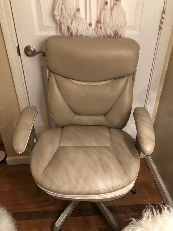 Almost New Serta Office Chair Original Price 259 Plus Tax Selling For 1 2 Price Perfect Condition 130 For Sale In Pittsburgh Pa Offerup