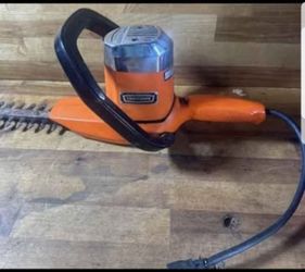 🔥🔥 CRAFTMAN HEDGE TRIMMER Cuts 1 Inch