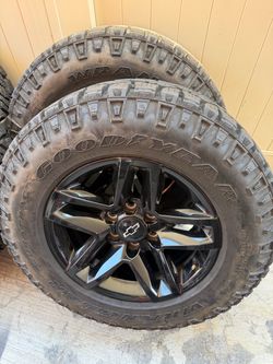2022 Chevrolet Silverado Wheels