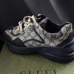 Gucci Sneakers 