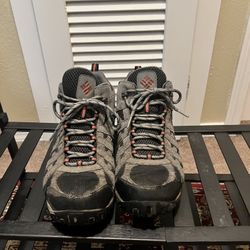 Men’s Columbia Hiking Boots Size 12