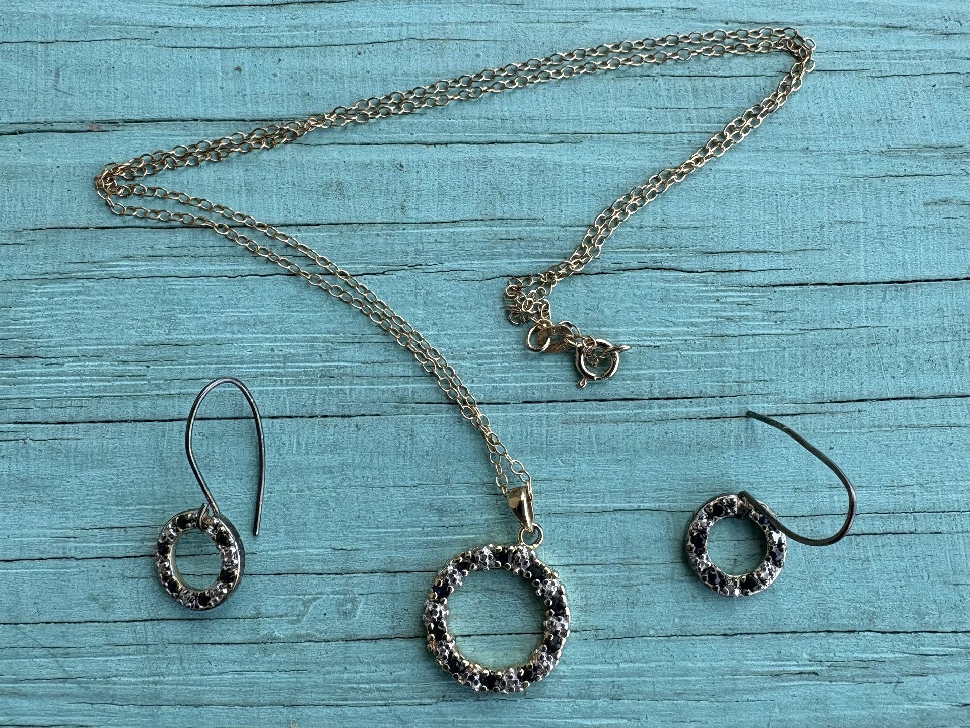 Beautiful Gold Over Sterling Silver .925 Small Sapphire On 18” Chain/Earrings Set 