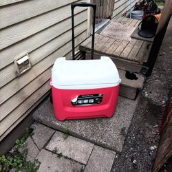 Island Breeze Rolling Cooler 60 Us Quarts 90 Can Capacity
